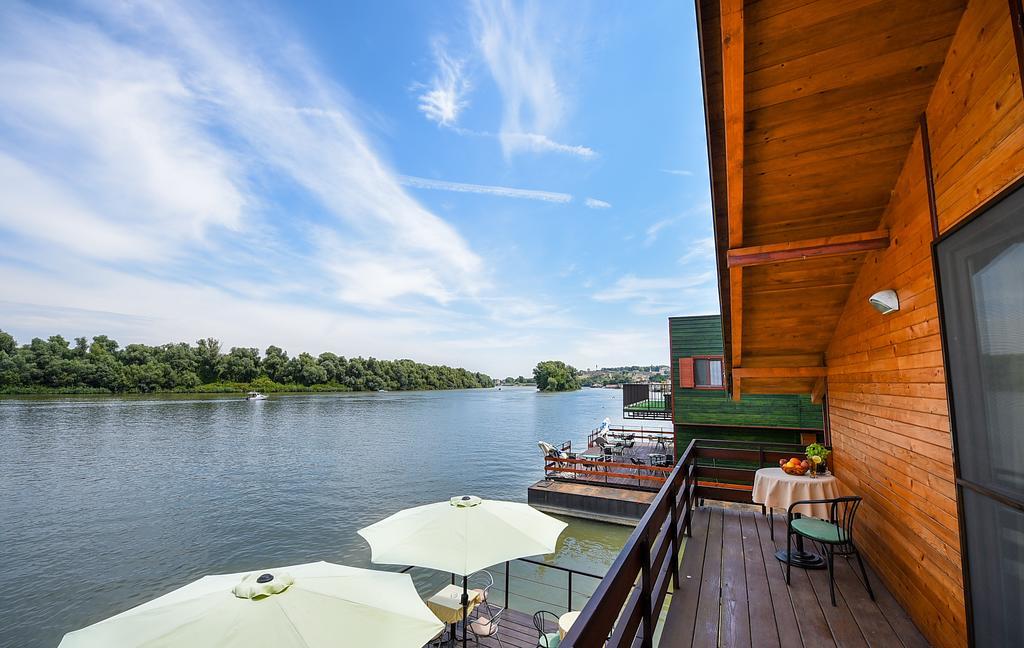 San Art Floating Hostel & Apartments Beograd Ngoại thất bức ảnh