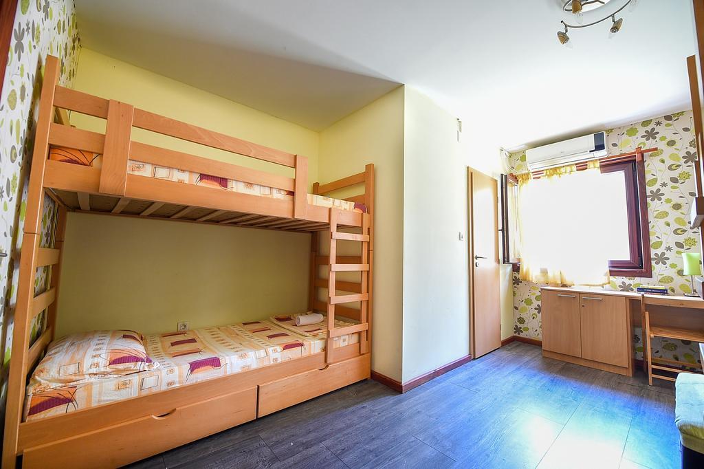 San Art Floating Hostel & Apartments Beograd Ngoại thất bức ảnh