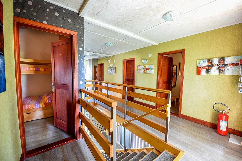 San Art Floating Hostel & Apartments Beograd Ngoại thất bức ảnh