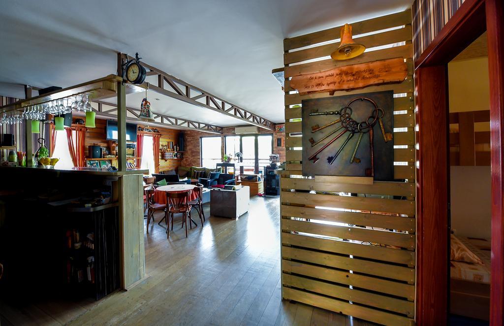 San Art Floating Hostel & Apartments Beograd Ngoại thất bức ảnh