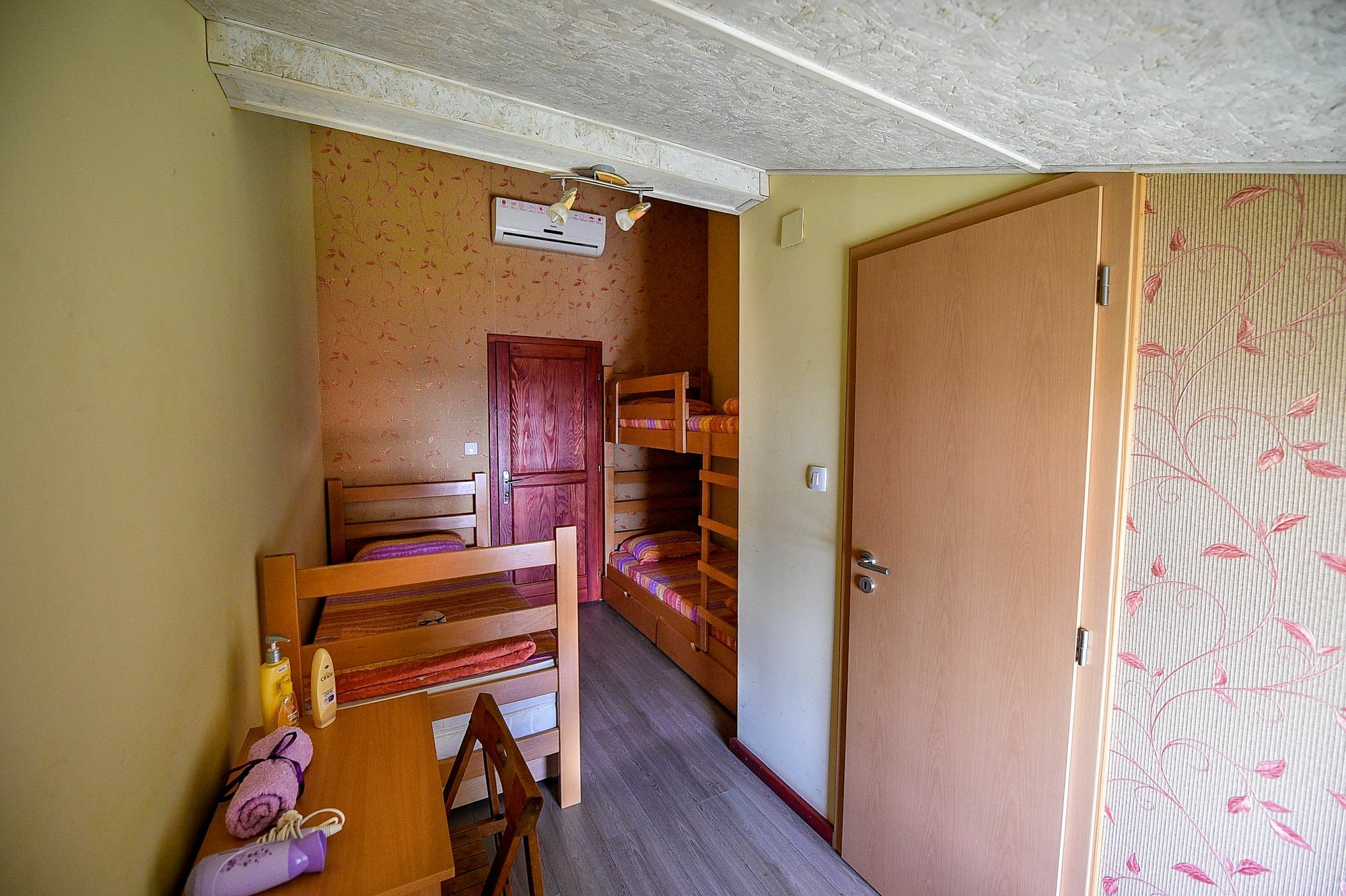 San Art Floating Hostel & Apartments Beograd Ngoại thất bức ảnh